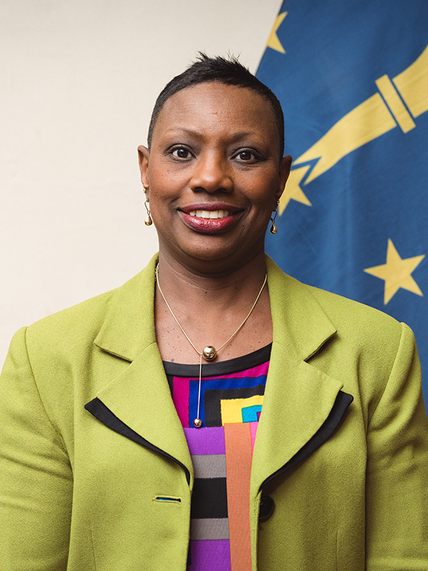 Tonda Hines (D)